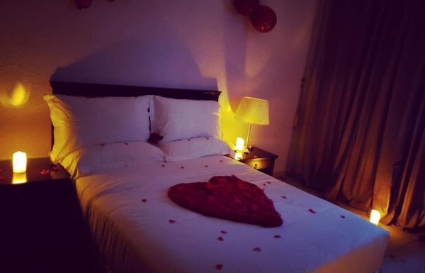 HOTEL Hibiscus  (Louis)