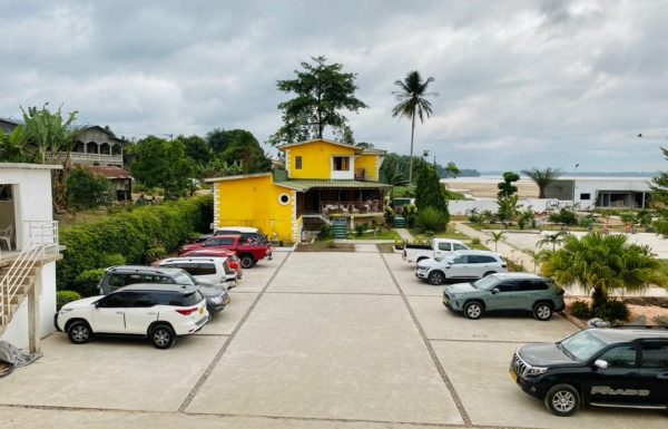 AGNEGHE BEACH HÔTEL