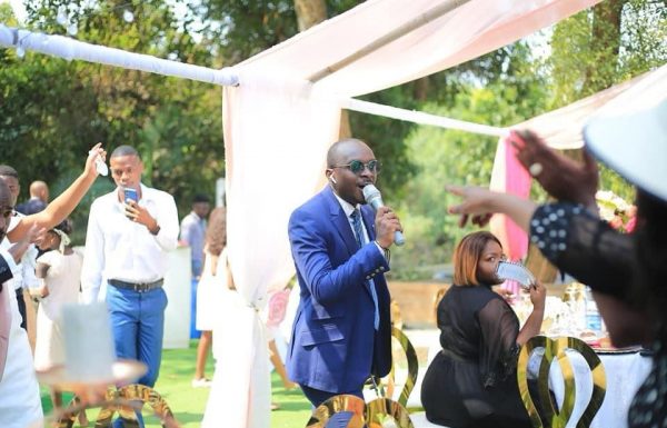 Maître de Cérémonie Koeurly Abessolo