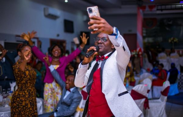 Maître de Cérémonie Koeurly Abessolo