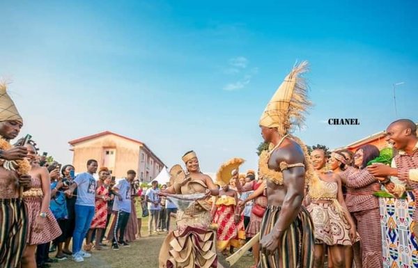 Ra Phaël Empire Wedding